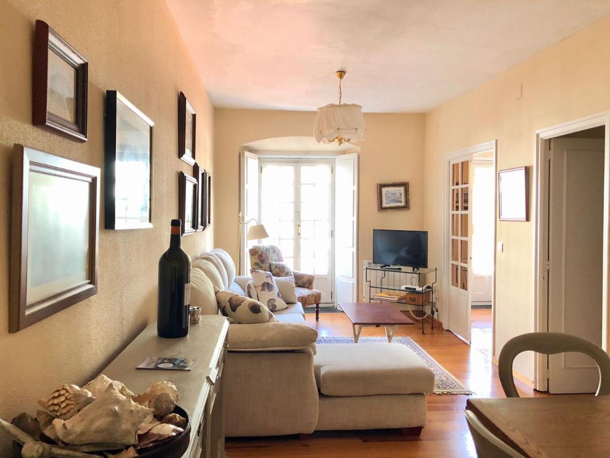 Apartamento El Parque Luarca Buitenkant foto